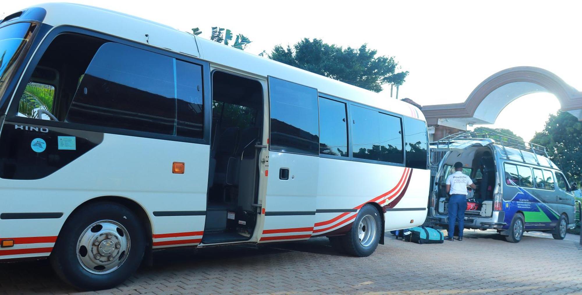 Mowicribs Hotel And Spa Entebbe Esterno foto